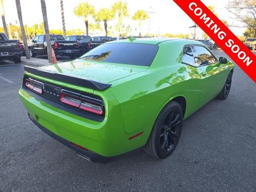 2017 Dodge Challenger SXT
