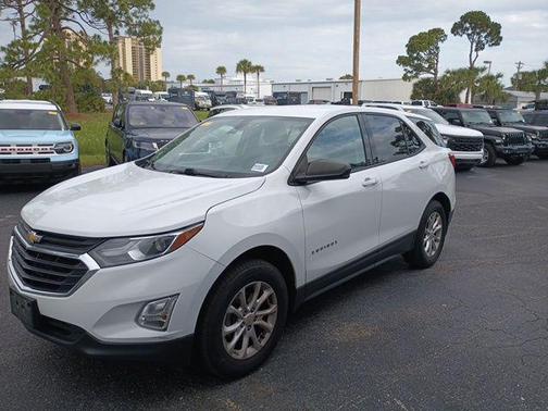 Summit White 2019 Chevrolet Equinox LS