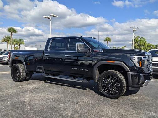 2025 GMC Sierra 3500 Denali