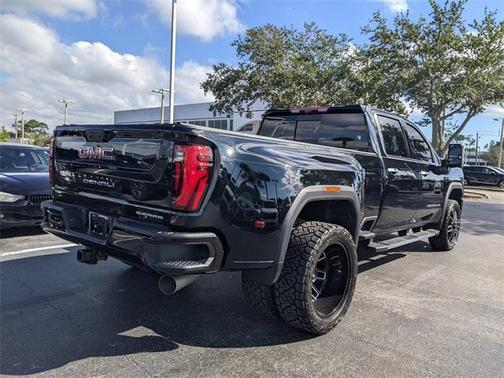 2025 GMC Sierra 3500 Denali