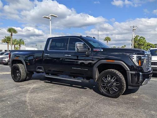 2025 GMC Sierra 3500 Denali