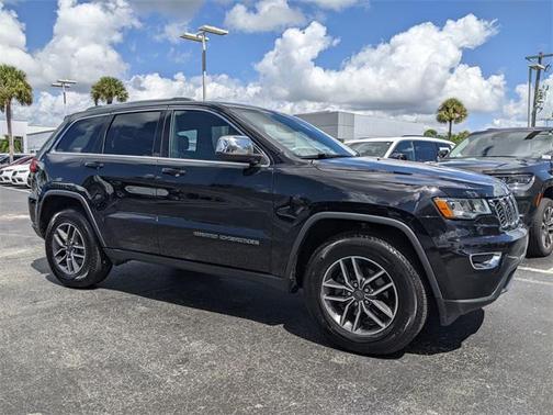 2019 Jeep Grand Cherokee Laredo