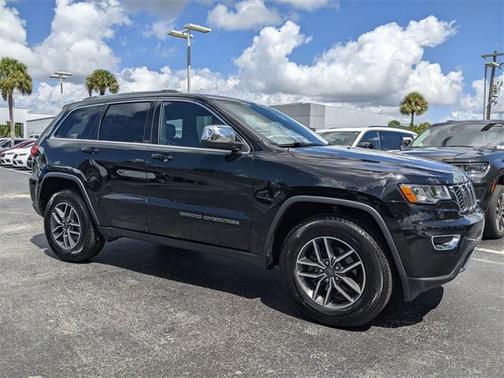 2019 Jeep Grand Cherokee Laredo