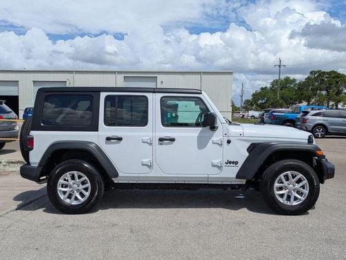 Bright White Clearcoat 2023 Jeep Wrangler Sport S