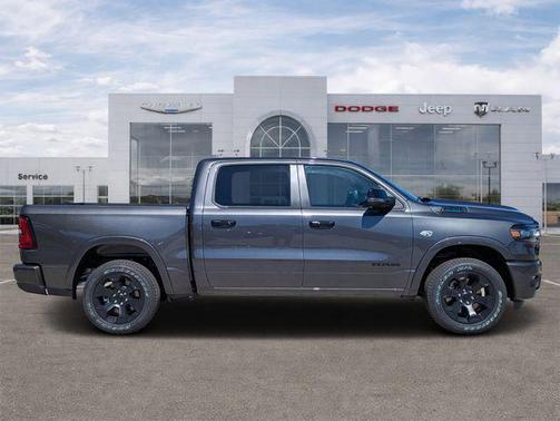 Granite Crystal Metallic Clearcoat 2026 RAM 1500 Big Horn/Lone Star