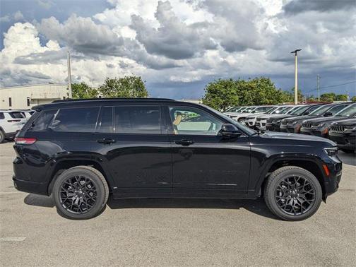 2025 Jeep Grand Cherokee L Summit Reserve