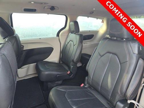 2018 Chrysler Pacifica Touring-L