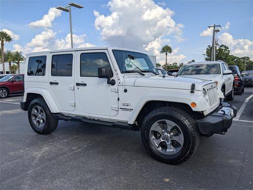 2017 Jeep Wrangler Unlimited Sahara