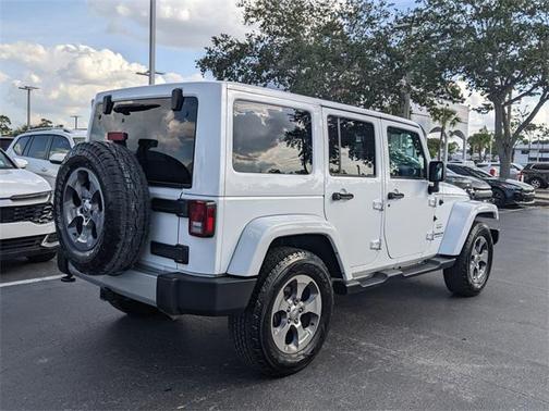 2017 Jeep Wrangler Unlimited Sahara