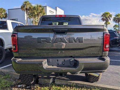 2025 RAM 2500 Big Horn Crew Cab 4x4 6'4' Box