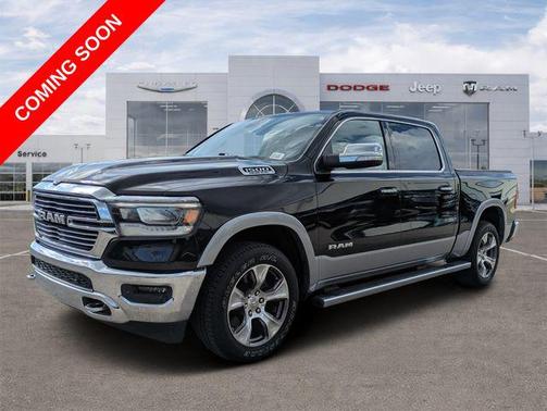 Diamond Black Crystal Pearlcoat 2020 RAM 1500 Laramie