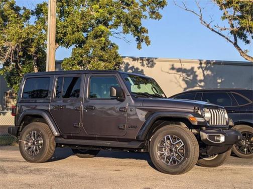 2026 Jeep Wrangler 4-Door Sahara 4x4