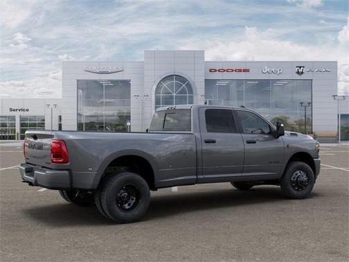 2026 RAM 3500 Big Horn Crew Cab 4x4 8' Box
