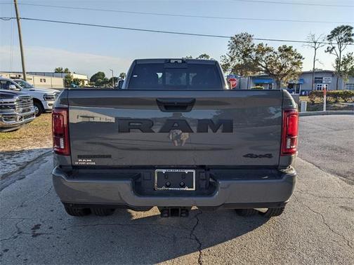 2026 RAM 3500 Big Horn Crew Cab 4x4 8' Box