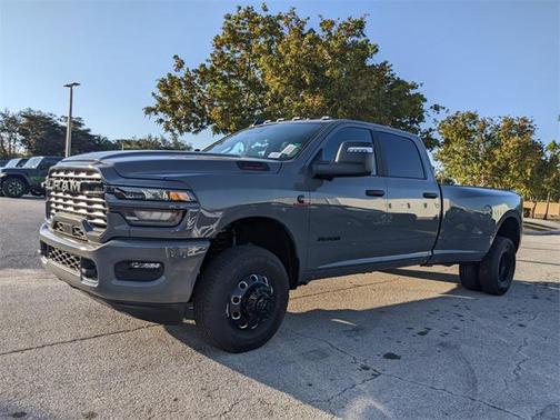 2026 RAM 3500 Big Horn Crew Cab 4x4 8' Box
