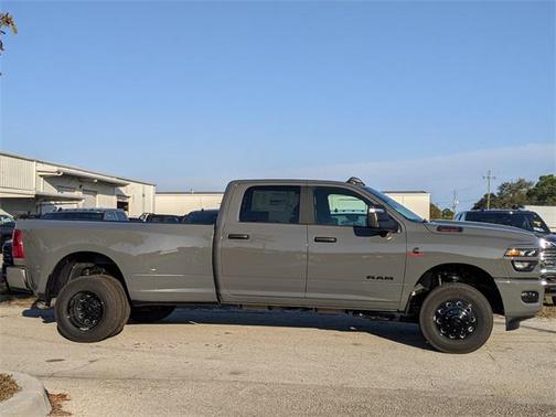 2026 RAM 3500 Big Horn Crew Cab 4x4 8' Box