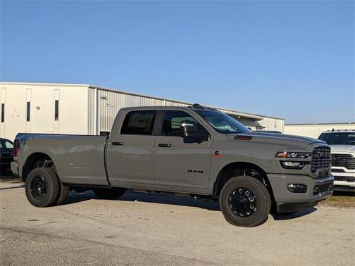 2026 RAM 3500 Big Horn Crew Cab 4x4 8' Box