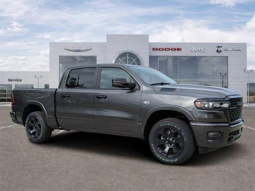 Granite Crystal Metallic Clearcoat 2026 RAM 1500 Big Horn/Lone Star