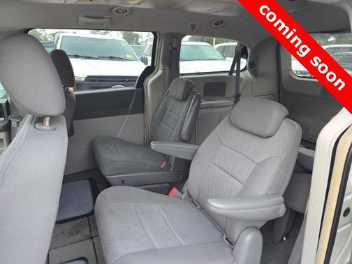2010 Chrysler Town & Country Touring
