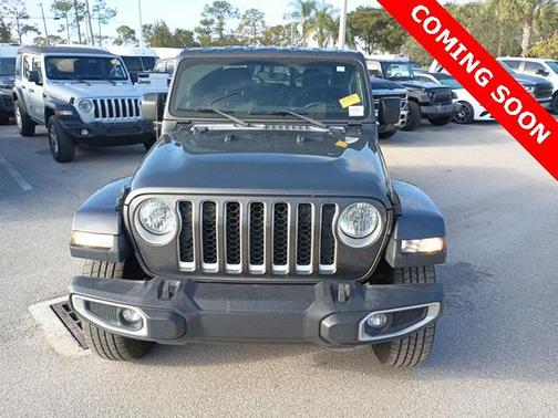 2022 Jeep Gladiator Overland