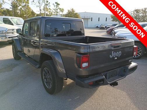 2022 Jeep Gladiator Overland