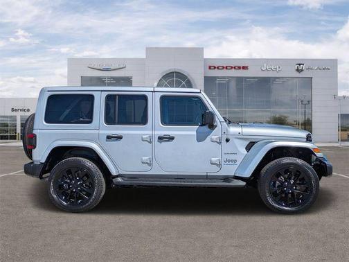 Silver Zynith Clearcoat 2023 Jeep Wrangler 4xe Sahara