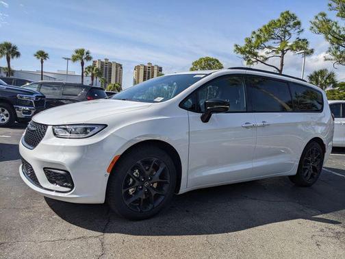 2026 Chrysler Pacifica Limited