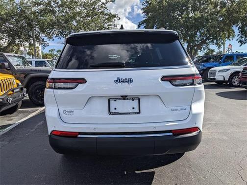 2024 Jeep Grand Cherokee L Laredo