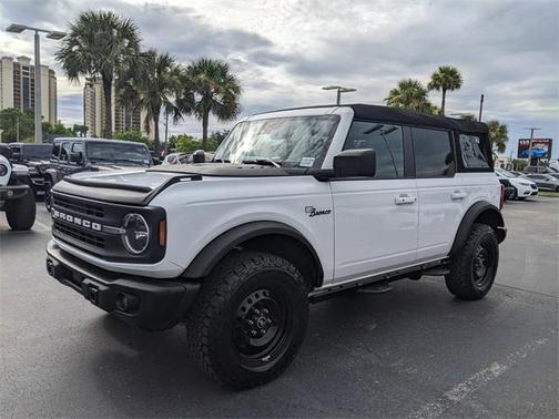 2023 Ford Bronco Black Diamond