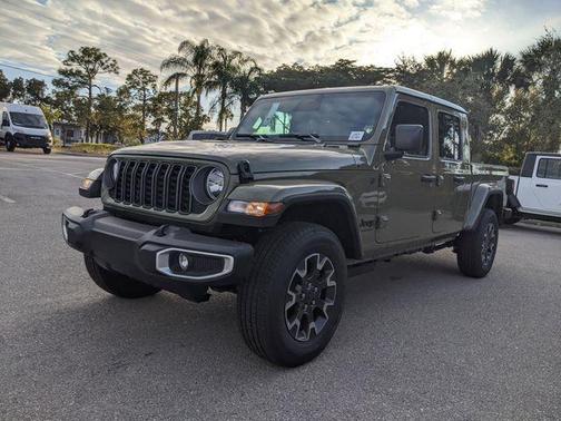 41 2026 Jeep Gladiator Sahara 4x4