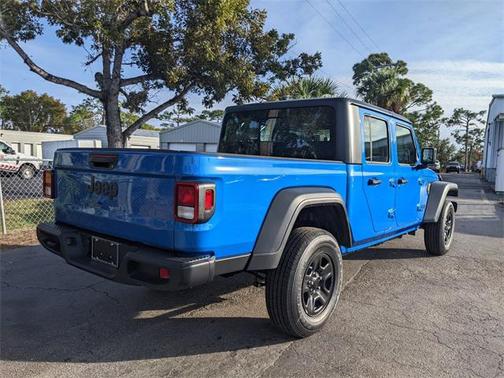2026 Jeep Gladiator Sport
