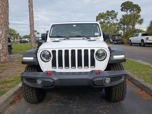 Bright White Clearcoat 2023 Jeep Wrangler Rubicon