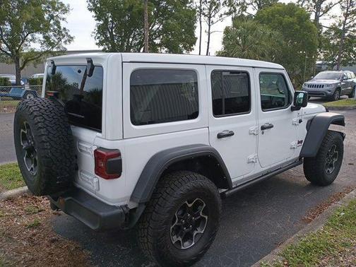 Bright White Clearcoat 2023 Jeep Wrangler Rubicon