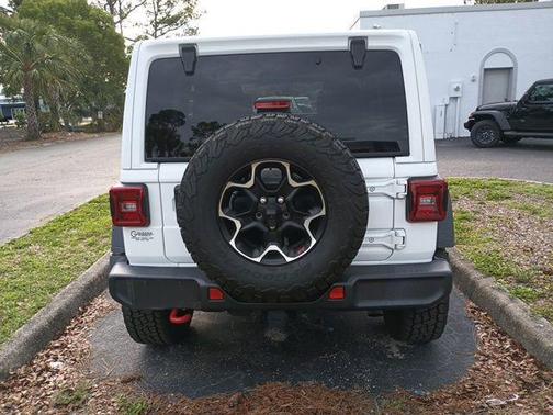 Bright White Clearcoat 2023 Jeep Wrangler Rubicon