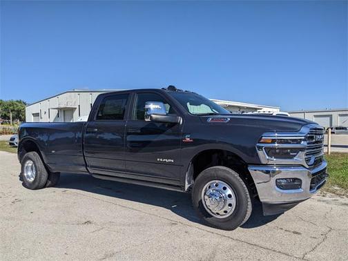 2026 RAM 3500 Laramie Crew Cab 4x4 8' Box