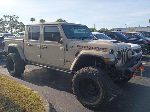 Limited Edition Gobi Clearcoat 2022 Jeep Gladiator Mojave 4x4