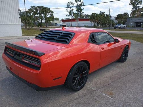 Go Mango 2023 Dodge Challenger SRT Hellcat