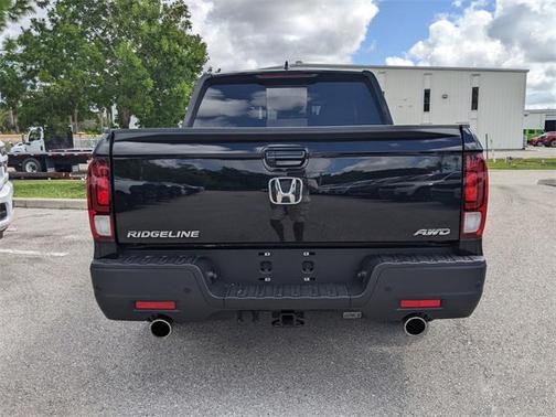 2023 Honda Ridgeline Black
