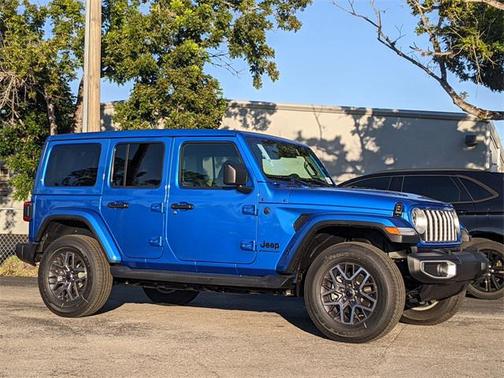 2026 Jeep Wrangler 4-Door Sahara 4x4