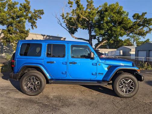 2026 Jeep Wrangler 4-Door Sahara 4x4