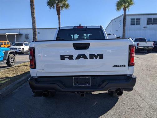 2026 RAM 1500 Warlock Crew Cab 4x4 5'7' Box