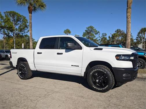 2026 RAM 1500 Warlock Crew Cab 4x4 5'7' Box