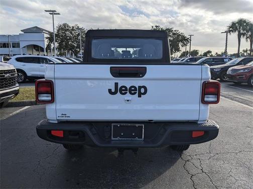 2023 Jeep Gladiator Sport