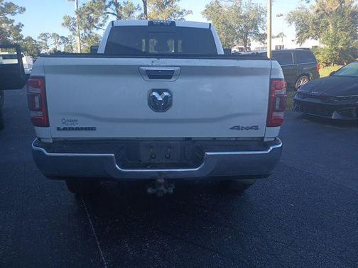 Bright White Clearcoat 2021 RAM 2500 Laramie Crew Cab 4x4 6'4' Box