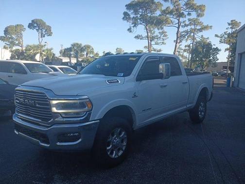 Bright White Clearcoat 2021 RAM 2500 Laramie Crew Cab 4x4 6'4' Box
