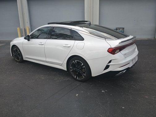Glacial White Pearl 2023 Kia K5 GT-Line