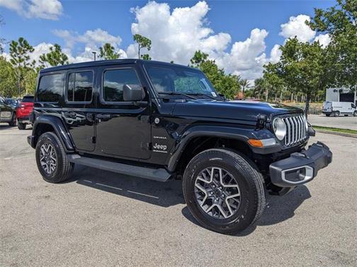 2024 Jeep Wrangler 4-Door Sahara 4x4