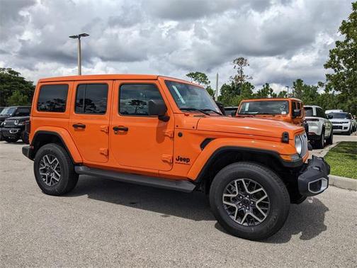 2025 Jeep Wrangler 4-Door Sahara 4x4