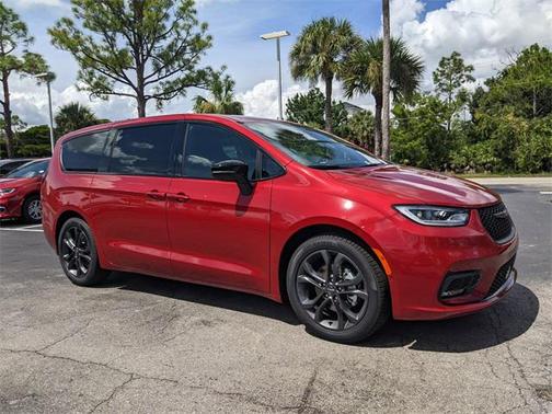 2026 Chrysler Pacifica L