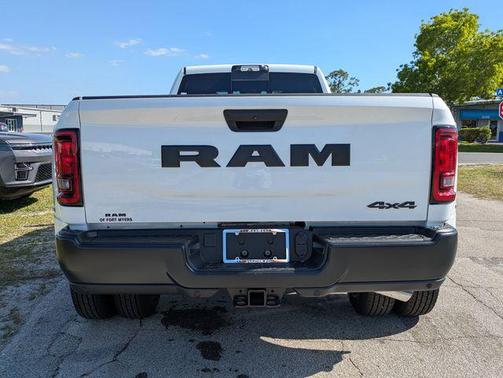 2026 RAM 3500 Tradesman Crew Cab 4x4 8' Box